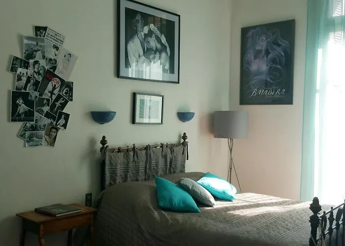 Opera-style Downtown Maison Carre Apartment